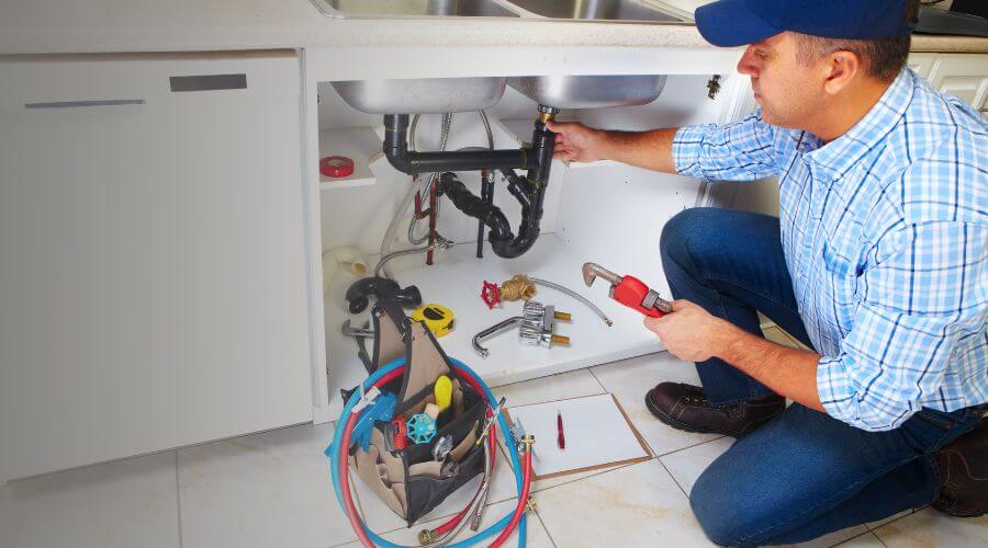 Expert burst pipe repair services in Tipton, MI